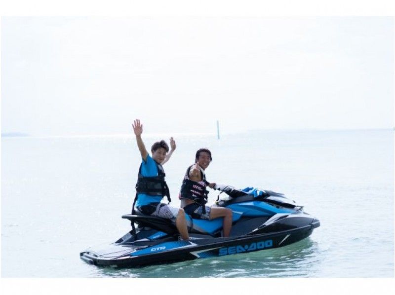 [Okinawa ・ Headquarters] Guide is driving ♪ Iejima tour Jet ski Touring experience (for unlicensed users)の紹介画像
