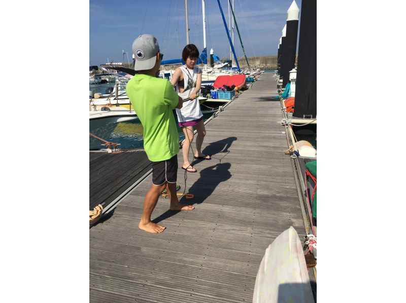 【沖縄・糸満】ボートでプロが教える！ウェイクボード★初心者・体験コースの紹介画像