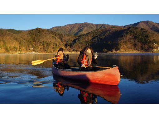 山梨県 河口湖 早朝カヌー体験 90分コース コロナでも安心 三密を避けて外遊び カヌーで湖上散歩 思い出作りの旅 アクティビティジャパン