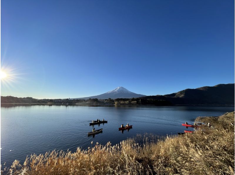【山梨縣，河口湖】即使在冬季，也能體驗加拿大式乾式獨木舟之旅。 90分鐘上午行程の紹介画像