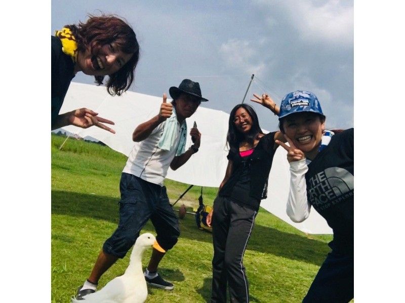 【滋賀・彦根・琵琶湖】＜1日コース＞とことん楽しむハンググライダー体験の紹介画像