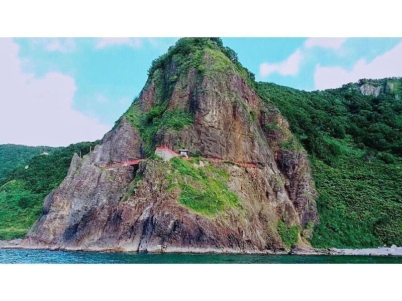 【北海道・小樽市】プロロマリン 青の洞窟クルージング 特割9:00便の紹介画像