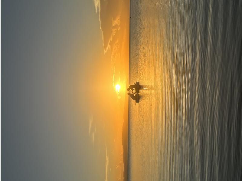 【沖縄石垣島】サンセットSUP体験1.5時間！初心者、女性も安心サポート♪石垣のビーチからSUPで夕暮れの絶景を楽しむ♪写真撮影サービス！ の紹介画像