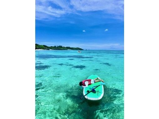 沖縄・石垣島】川平湾の絶景をSUPでマッタリクル〜ジング♪ 初心者大