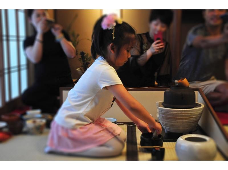 【京都大德寺】用英语或中文体验轻松愉快的日本抹茶茶道！の紹介画像