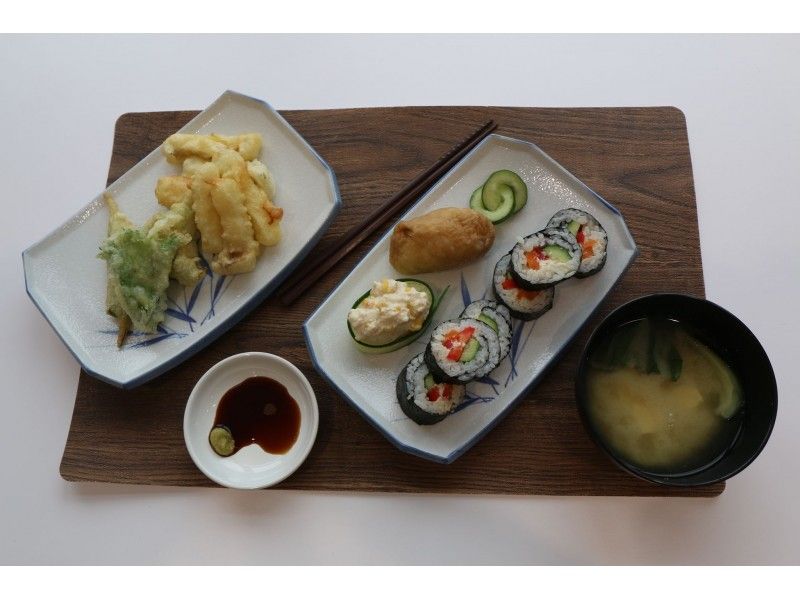 [Tokyo] Vegan Japanese food enjoyable by people from all over the world ♪ Maki sushi and tempura makingの紹介画像