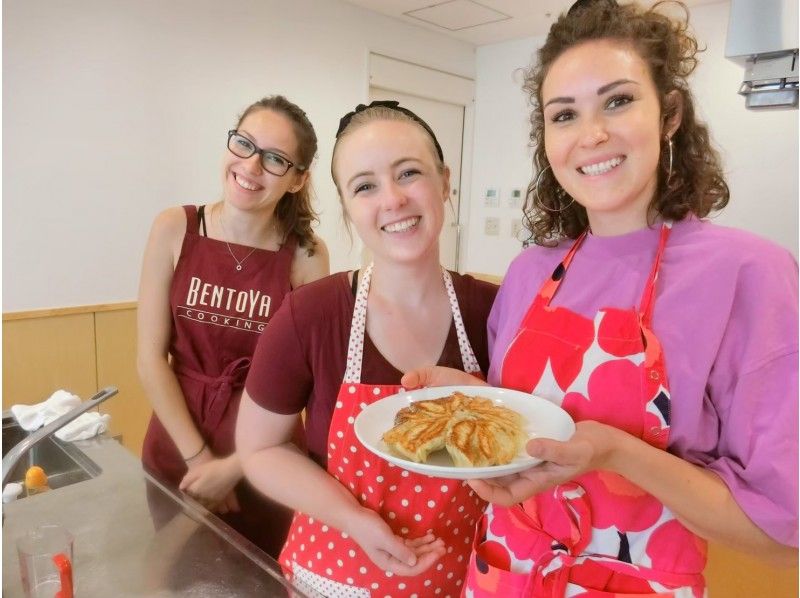 [Tokyo] Cooking class for foreigners, vegan / halal ramen, dumplingsの紹介画像