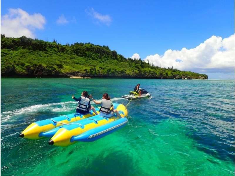 [Okinawa Sesoko Island para Sale course [parasailing and banana boat 10 minutes set]の紹介画像