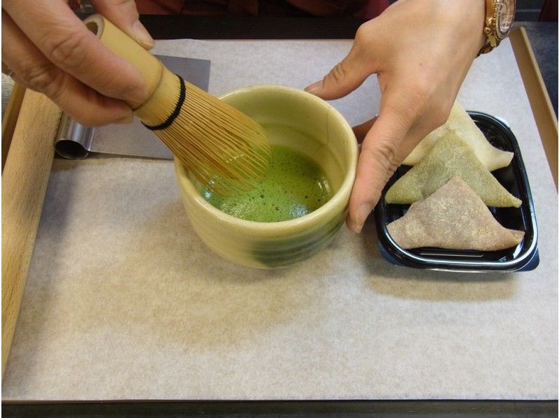 【京都府・京都市】京都を代表する京菓子！生地から作る生八つ橋手づくり体験の紹介画像