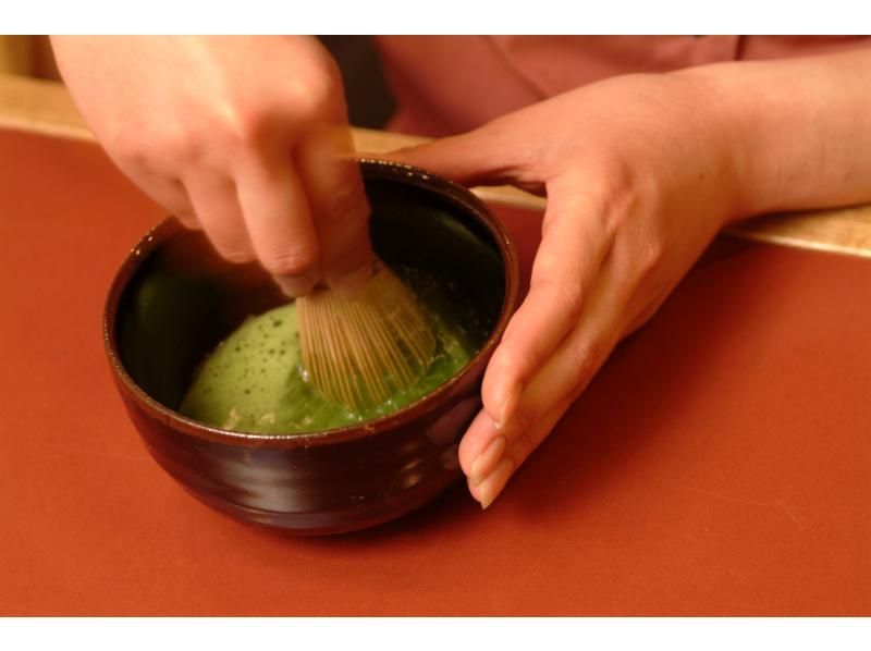 【京都府・京都市】八つ橋屋さんの抹茶パフェづくりの紹介画像