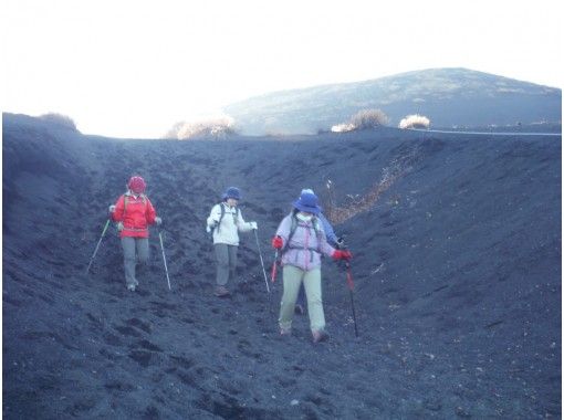 静岡 富士宮 御殿場 登らなくても富士山を満喫 富士下山 宝永火口ダウンヒルツアー アクティビティジャパン