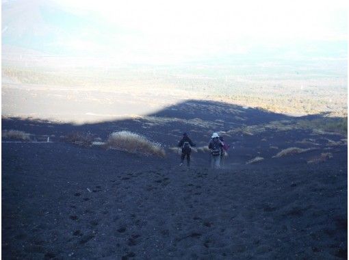 静岡 富士宮 御殿場 登らなくても富士山を満喫 富士下山 宝永火口ダウンヒルツアー アクティビティジャパン