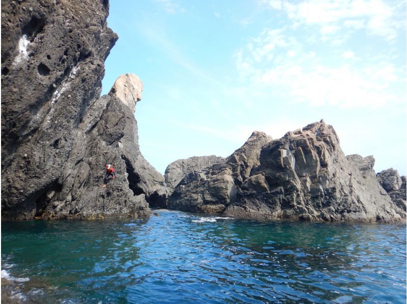 【徳島・美波町】コーステアリング☆海岸線を歩・登・飛・泳しながクリア☆ニューアドベンチャースポーツ！の紹介画像