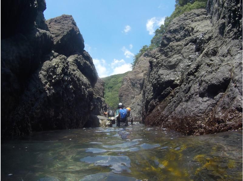 【徳島・美波町】コーステアリング☆海岸線を歩・登・飛・泳しながクリア☆ニューアドベンチャースポーツ！の紹介画像