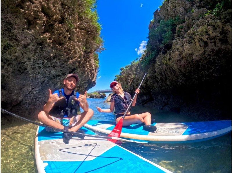 銷售！ 【宮古島/半天】俯瞰翡翠海！海灘SUP/獨木舟 ★ 壯觀的宮古藍 ★ 免費照片資料！交通諮詢OK！の紹介画像