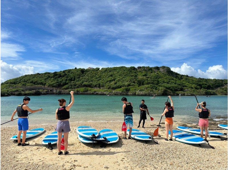 銷售！ 【宮古島/半天】俯瞰翡翠海！海灘SUP/獨木舟 ★ 壯觀的宮古藍 ★ 免費照片資料！交通諮詢OK！の紹介画像