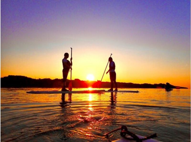 [Miyakojima/Evening] Only held in winter ★ Experience the magic hour with your whole body! Sunset SUP/Canoe & Starry Sky Jungle Night Tourの紹介画像