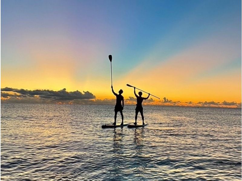 [Miyakojima/Evening] Only held in winter ★ Experience the magic hour with your whole body! Sunset SUP/Canoe & Starry Sky Jungle Night Tourの紹介画像