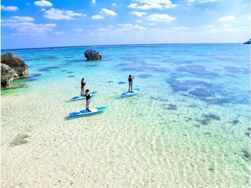 SALE! [Miyakojima/1 day] Free photo data & island transfer! Choose from SUP/canoe & snorkeling sets ★ Enjoy the ocean of Miyakojima to your heart's content!の紹介画像