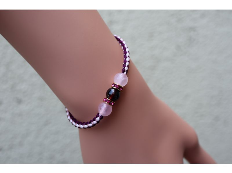 [Kyoto Nijo Jokita] Experience making bracelets (anklets are also possible) of power stones and Kyoto braids (braids)の紹介画像