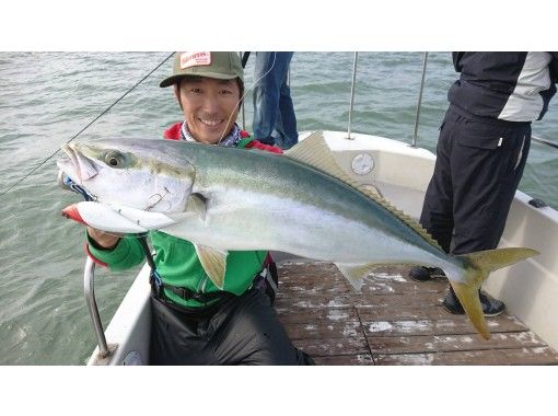 初心者 女性歓迎 青物便 ブリ ワラサ イナダ 大サバ 貸切り船 釣った魚を食べれるお店も紹介可 アクティビティジャパン