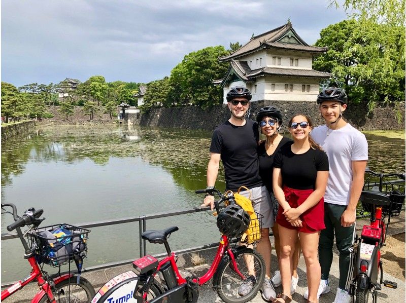 [Tokyo, 23 wards] Tour with a guide! Departure and arrival at Kanda, Imperial Palace, Hibiya. Tsukiji, Tsukishima course cycling tour (morning)の紹介画像