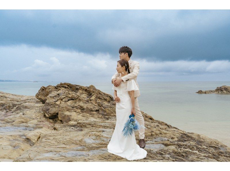 [冲绳Honjima]专业摄影师在海滩上拍照！婚纱照高品质和最低价格の紹介画像
