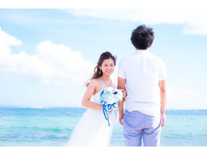 [Okinawa Honjima] A professional photographer takes pictures on the beach! Wedding photo high quality & lowest priceの紹介画像