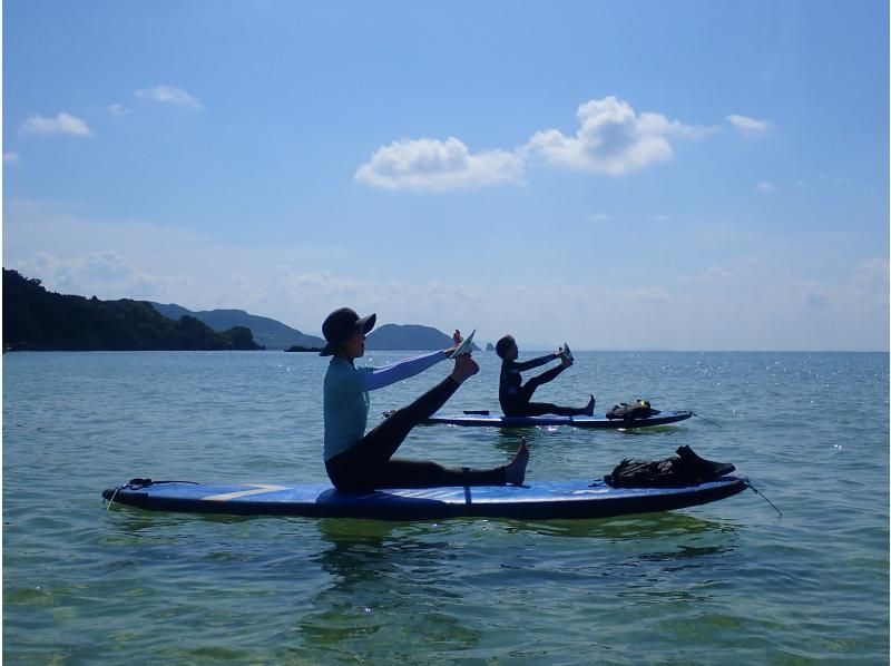 【石垣島・SUPヨガ】 石垣ブルーの海でリラックスSUPヨガ体験！1日1組貸切完全プライベート制でゆっくり楽しもう