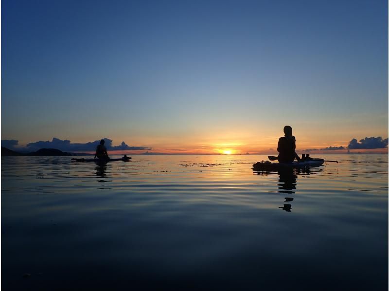[Ishigaki Island] SUP yoga experience! Guided to a private beach Limited to one group の紹介画像