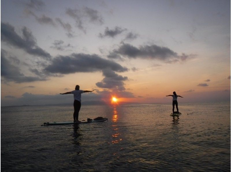 [Ishigaki Island] SUP yoga experience! Guided to a private beach Limited to one group の紹介画像