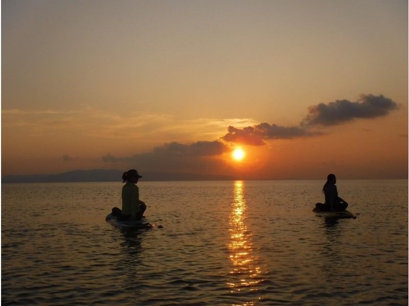 [Ishigaki Island] SUP yoga experience! Guided to a private beach Limited to one group の紹介画像