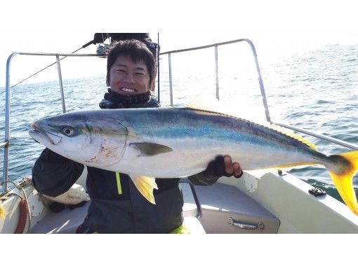 東京 羽田 1分 初心者 女性歓迎 青物便 ブリ ワラサ イナダ 大サバ 乗合い船 釣った魚を食べれるお店も紹介可 アクティビティジャパン