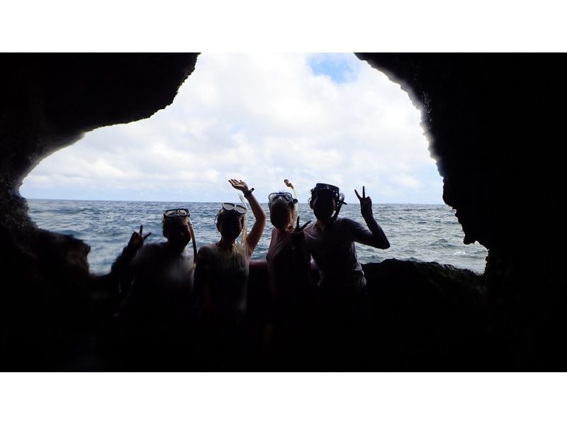 [Blue Cave + Yae Hirose] Enjoy the Blue Cave and Yae Hirose snorkel together! With tour photo!の紹介画像