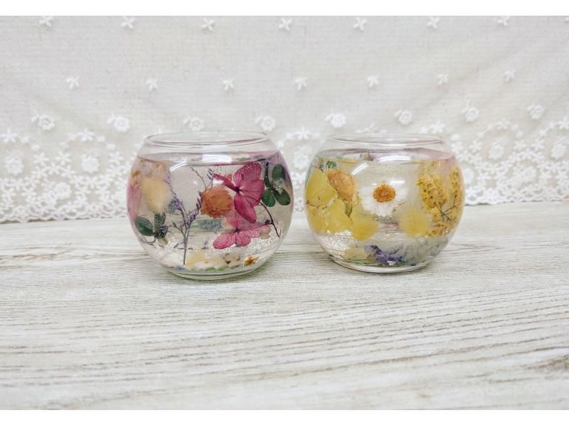 透明ジェルにお花が映える♪【ボタニカルキャンドルホルダー 丸型】リラックスタイムに♪クリスマスやイベントにも！の紹介画像