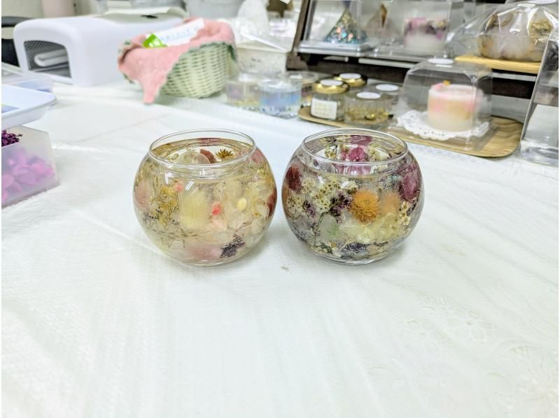 透明ジェルにお花が映える♪【ボタニカルキャンドルホルダー 丸型】リラックスタイムに♪クリスマスやイベントにも！の紹介画像