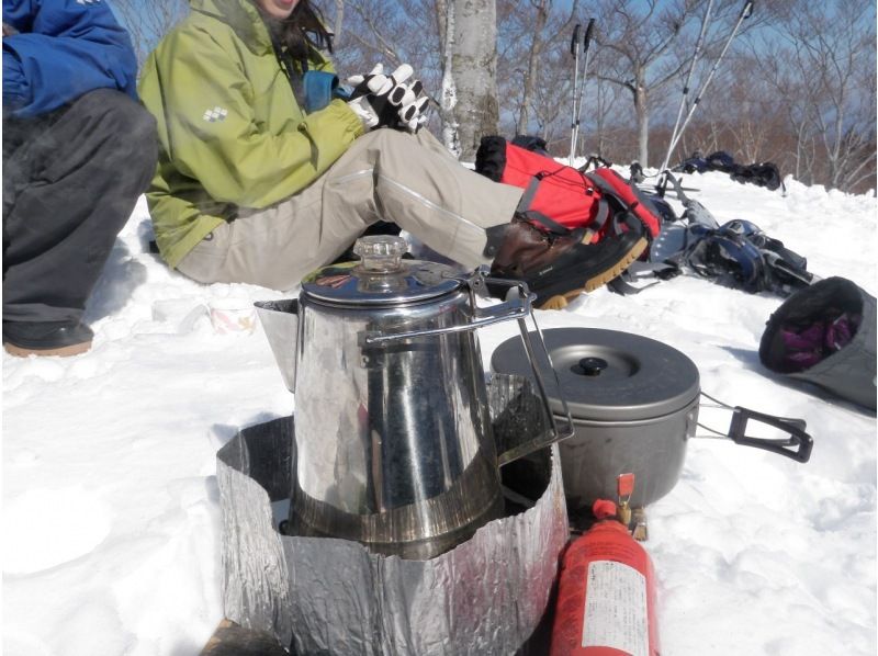 【栃木県・那須高原】極上の雪上熱々ランチ!「那須スノーシュートレッキング」温泉付き（茶臼岳山麓）の紹介画像