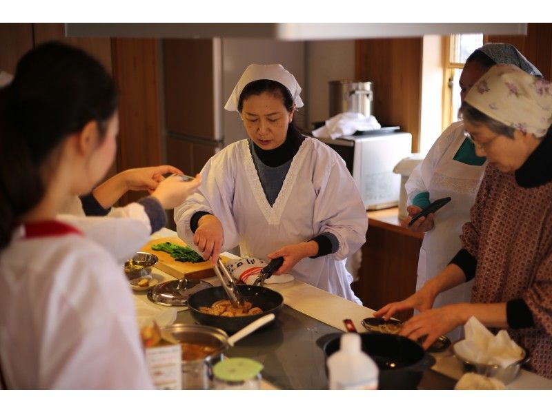 【新潟・十日町】與當地媽媽一起的料理教室 使用當地食材製作傳統料理（僅限外國遊客）Niigata Welcome Campaign!! \ 2,500 Yen OFF !! の紹介画像