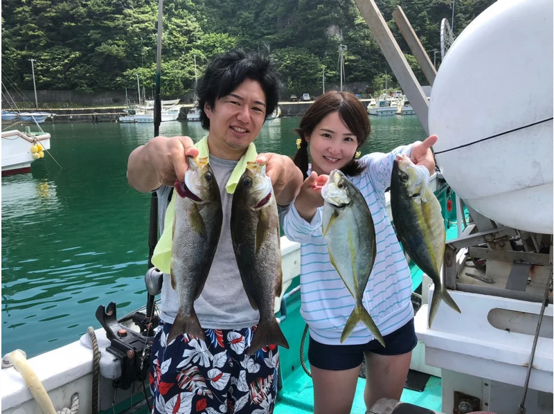 [Tokyo Kozushima] Offshore Fishing with a Localの紹介画像