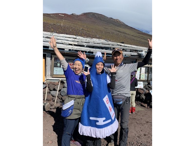 【静岡・富士山】ガイド完全貸切！お一人様24,000円～富士登山ツアー2025『プライベートプラン』《2025/7/10～9/10開催》の紹介画像