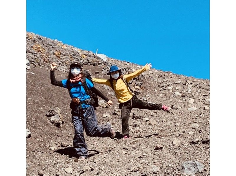 【静岡・富士山】『富士登山ツアー2025・山頂ご来光プラン』少人数制（3名様から催行）《2025/7/10～9/10開催》の紹介画像