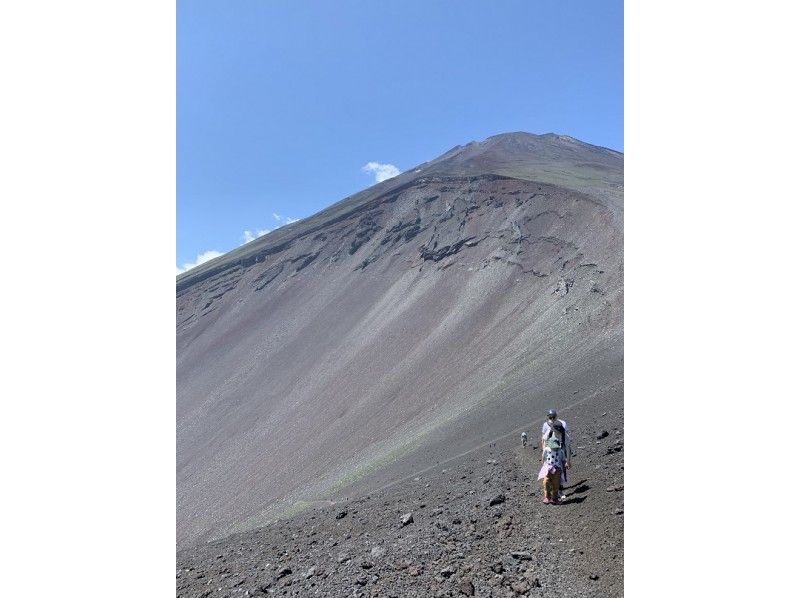 [Shizuoka / Mt. Fuji] Small group (8 people) Guided Mt. Fuji climbing tour 2022 "Slow enjoyment plan 2 nights 3 days"の紹介画像