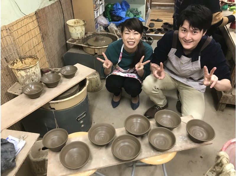【兵庫・尼崎】駅より徒歩2分！結婚２０年目磁器婚式プラン！陶芸体験（６個つくる電動ろくろコース）の紹介画像