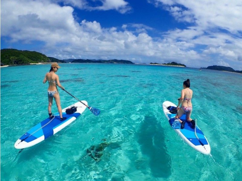 [Okinawa / Zamami] Beginners are welcome! Perfect measures against corona! SUP & Sea Turtle Snorkel Course (2h) Photo Present!の紹介画像