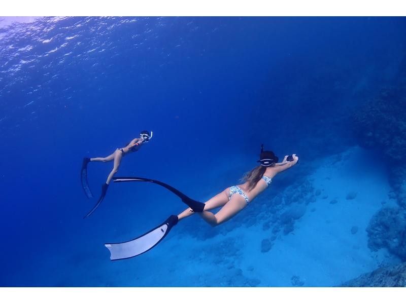 [Okinawa/Ishigaki Island] ☆ Recommended half-day course ☆ Skin diving! (Morning/Afternoon) Underwater photo gift included!の紹介画像