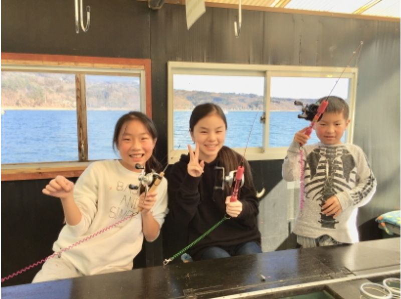 安心な完全貸切！お得なレンタル無料！嬉しいペット、幼児OK！わかさぎ釣り3時間体験プランの紹介画像