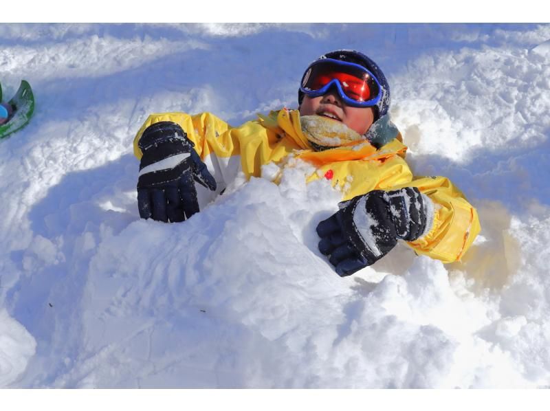 【栃木・奥日光】パウダースノーで雪遊び！ちびっこスノーシュー2025の紹介画像