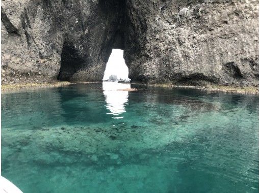 小樽蓝洞吸引力游轮prolomarin 带屋顶的船 可以下雨了 5 500日元 Activityjapan