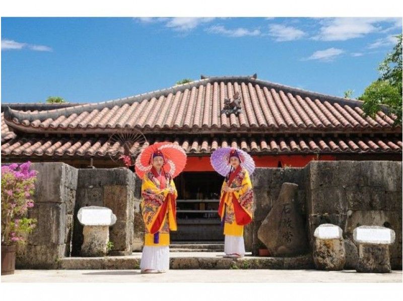[Okinawa Naha Shuri] Ryukyu dance experience near Shuri Castle! Lecturer Shinji Kaneshiroの紹介画像
