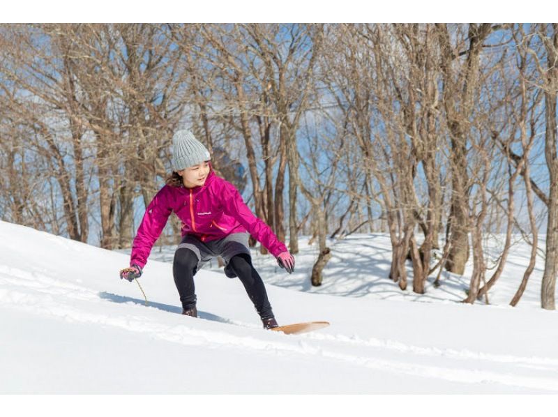 [Shiga/ Takashima] “Snowboard” Activity Tour @ Hakodateyama Ski Areaの紹介画像